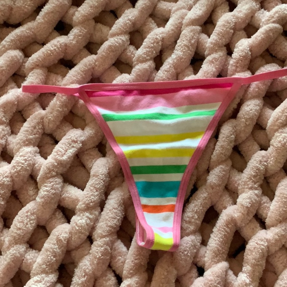 VS PINK thong